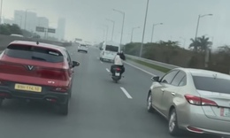 Đi xe máy vào cao tốc Hà Nội – Hải Phòng, nữ sinh bị trừ 6 điểm bằng lái