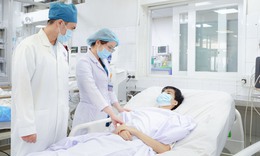 Cứu sống nam thiếu niên bị sốt xuất huyết biến chứng tan huyết cấp hiếm gặp 