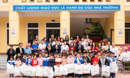 Traphaco đồng hành cùng Báo Sức khỏe và Đời sống mang chăm sóc sức khỏe và hơi ấm Tết đến vùng cao Nghệ An