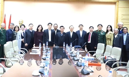 Thứ trưởng Thường trực Vũ Mạnh Hà làm việc với Hội Quân dân Y Việt Nam về công tác phát triển y dược cổ truyền