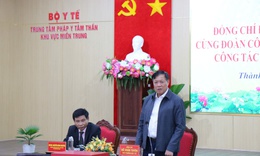 Thứ trưởng Bộ Y tế Đỗ Xuân Tuyên kiểm tra công tác bảo đảm y tế dịp Tết Nguyên đán tại Huế