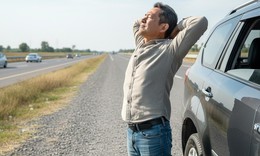 Cách vận động giúp phòng đau lưng, cứng khớp khi ngồi xe nhiều