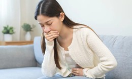 Phụ nữ mang thai bị ốm nghén nặng nên cảnh giác với nguy cơ trầm cảm sau sinh