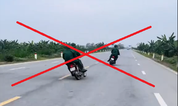 Bất ngờ hàng loạt lỗi vi phạm của 2 thanh niên tham gia giao thông