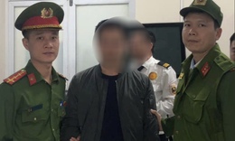 Bị bắt quả tang khi đang cậy mở hàng loạt ô tô trước chung cư ở Hà Nội