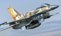 Tiêm kích F-16 Israel mang 4 tên lửa Rampage tấn công tầm xa, tránh bị Iran bắn hạ