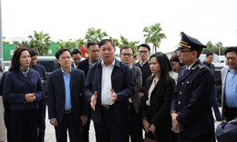Thứ trưởng Đỗ Xuân Tuyên kiểm tra việc chuẩn bị triển khai quy định mới về an toàn thực phẩm tại Cửa khẩu Quốc tế Móng Cái
