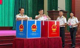 100% cử tri Vùng 4 Hải quân và quân, dân đảo Trường Sa đã bầu cử