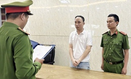 Bắt giám đốc trung tâm trị liệu lừa học viên gần 100 triệu đồng