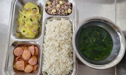 Đừng để trẻ bị quá tải đạm động vật