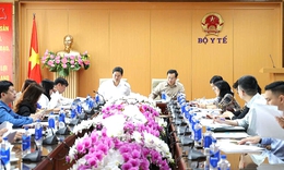 Thúc đẩy hoàn thiện thể chế về phụ cấp đặc thù, hỗ trợ hàng tháng để tăng cường chính sách đãi ngộ nhân lực y tế