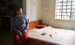 Mỏ nổ mìn, đá bay vào nhà dân