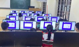 Từ vụ gian lận thi trực tuyến, đừng để người lớn 'cầm tay' dạy trẻ gian dối