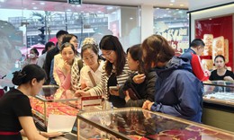 Giá vàng trong nước và thế giới đồng loạt quay đầu giảm trong chiều 26/3