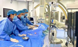 Kết hợp 2 kỹ thuật xử trí ca tim bẩm sinh phức tạp ở trưởng thành