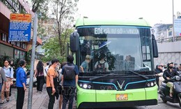 Hà Nội đề xuất lộ trình chuyển đổi xe buýt sử dụng năng lượng xanh