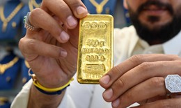 Vàng miếng SJC vọt tăng 1,2 triệu đồng, thế giới neo trên 4.540 USD/ounce
