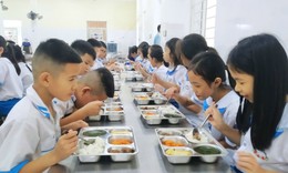 Lượng thịt cá cần thiết mỗi ngày trong thực đơn cho trẻ tuổi đến trường