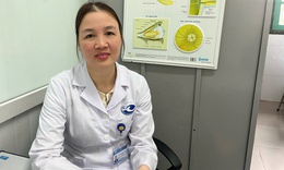 Chuyện nghề của nữ bác sĩ lặng lẽ 'giữ ánh sáng' cho người bệnh