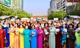 3.000 người đồng diễn áo dài trên phố đi bộ Nguyễn Huệ