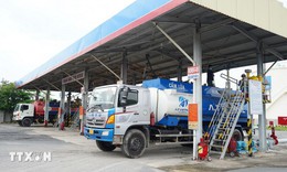 Đề xuất giảm thuế nhập khẩu xăng dầu xuống 0% để ổn định nguồn cung