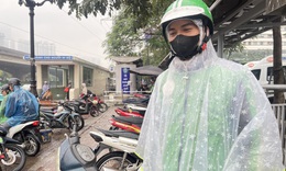 Giá xăng tăng, tài xế xe dịch vụ thêm nỗi lo mưu sinh