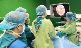 Đau cột sống kéo dài ở người cao tuổi, nhiều trường hợp phải phẫu thuật