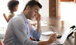 Bài tập bảo vệ mắt trước ánh sáng xanh