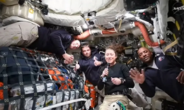 Cú hạ cánh nghẹt thở, phi hành đoàn Artemis II hoàn thành sứ mệnh khám phá Mặt Trăng