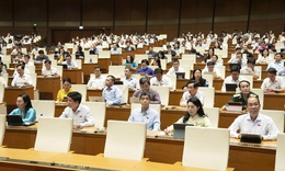 Quốc hội sắp biểu quyết giảm 3 sắc thuế với xăng, dầu