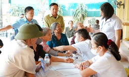 Đưa dịch vụ y tế về cơ sở, hơn 300 người dân được khám miễn phí