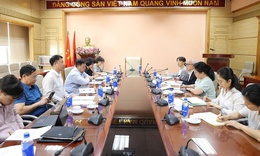 Thứ trưởng Đỗ Xuân Tuyên tiếp và làm việc với chuyên gia cố vấn chính sách y tế của Nhật Bản