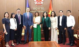 Bộ trưởng Đào Hồng Lan tiếp, làm việc với đoàn lãnh đạo cấp cao Tập đoàn Sanofi