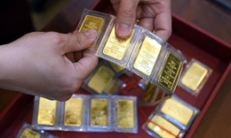 Chốt giá vàng hôm nay ngày 13/4 đồng loạt giảm mạnh