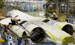 Cháy lớn đe dọa dây chuyền sản xuất tiêm kích tàng hình duy nhất của Nga