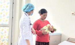 Kỳ tích nuôi sống hai trẻ sinh cực non của Bệnh viện Sản - Nhi tỉnh Quảng Ngãi