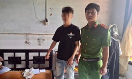 Cướp giật tiền trên tay cụ ông 72 tuổi, thanh niên 18 tuổi bị bắt sau hơn 12 giờ gây án