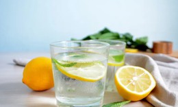 Thời điểm tốt nhất uống nước chanh giúp tiêu hóa và bù nước