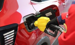 Giá dầu Brent giảm xuống sát mức 98 USD/thùng