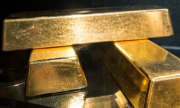 Giá vàng châu Á giảm do căng thẳng mới tại Hormuz