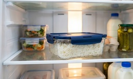 Ăn cơm nguội để tủ lạnh có giúp giảm cân?