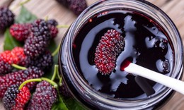 3 nhóm người không nên uống nước dâu tằm