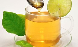 Thức uống giải độc hỗ trợ trị mụn