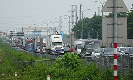Kết thúc nghỉ lễ Giỗ Tổ Hùng Vương, cửa ngõ Hà Nội ken đặc phương tiện