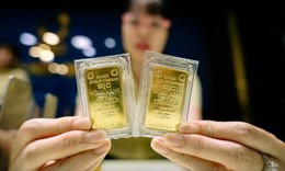 Chốt giá vàng hôm nay ngày 4/4 nằm yên nghe ngóng