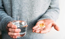 Sự thật về thực phẩm chức năng kéo dài tuổi thọ: 4 loại 'đáng tiền' và 4 loại đang bị 'thổi phồng'