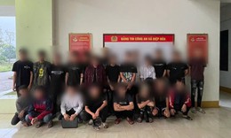 Từ mâu thuẫn đèn pha, 2 nhóm thanh niên mang hung khí hỗn chiến, 3 người nhập viện