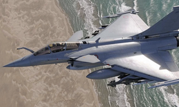 Tiêm kích Rafale Pháp áp sát biên giới Nga