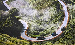 CSGT khuyến cáo gì khi các tài xế di chuyển qua đèo Phượng Hoàng?