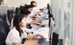 Đề xuất phụ cấp tới 300% lương để hút nhân tài vào khu vực công